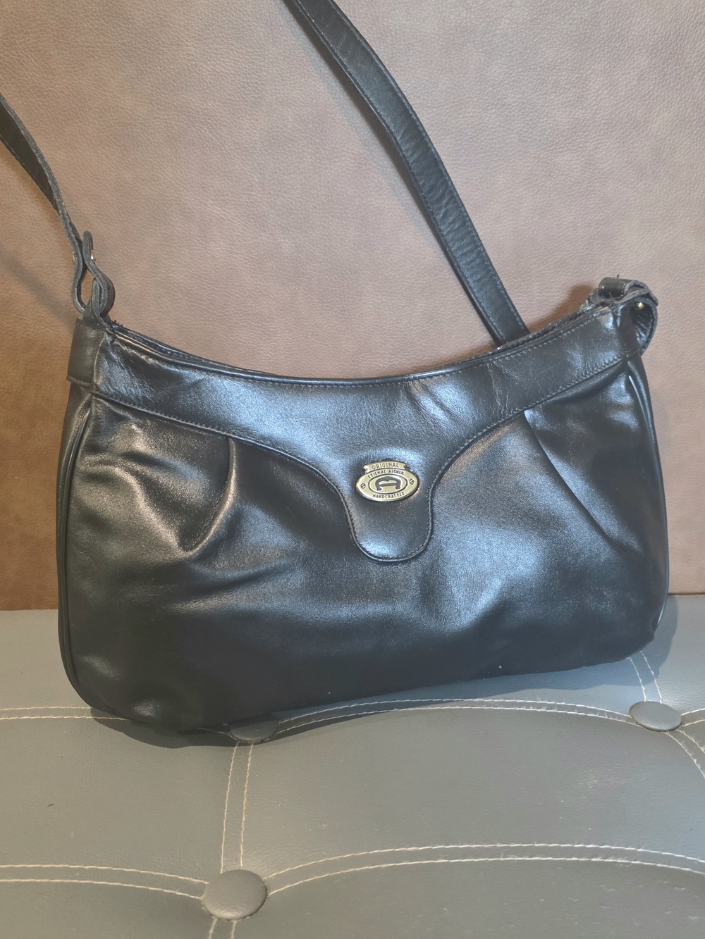 Vintage Etienne Aigner-Black Leather Shoulder Bag